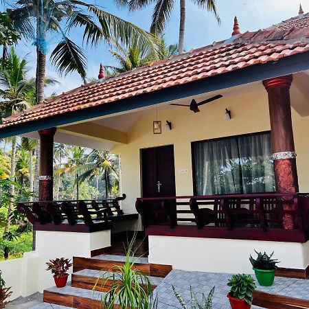 Maadathil Cottages Varkala Exterior photo