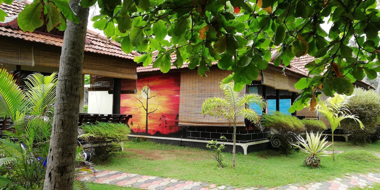 Maadathil Cottages Varkala Exterior photo